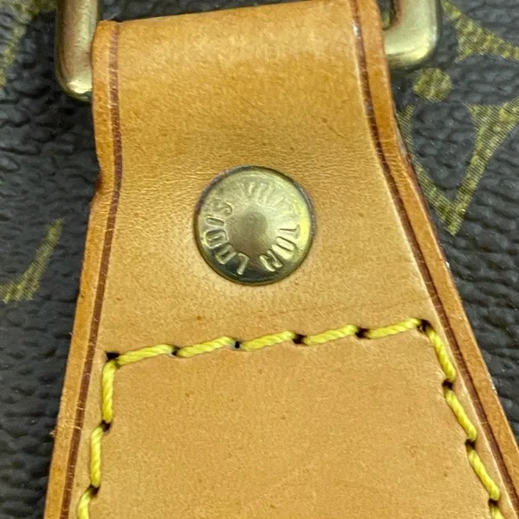 ❤️LV ALMA PM MONOGRAM❤️ - Picture 9 of 16